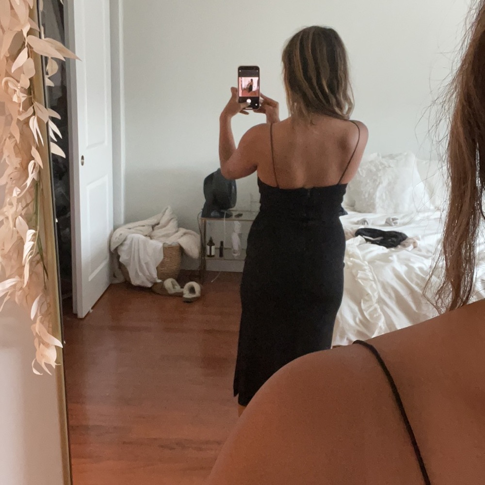 Dress - Picture 3 of 3